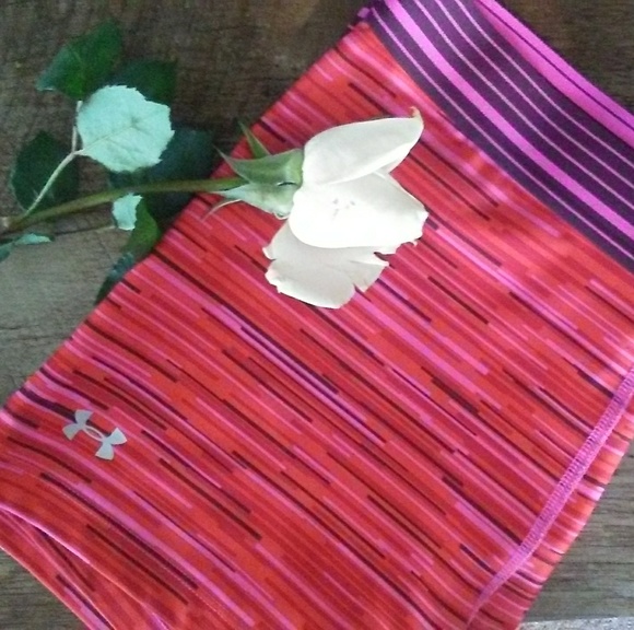 Under Armour Pants - UNDER ARMOUR SPANDEX SHORTS